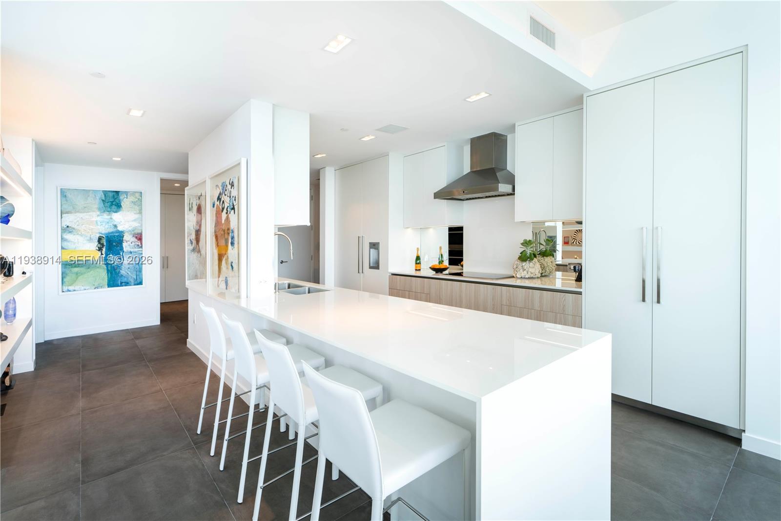 SPEAR AT AQUA CONDO - Residential