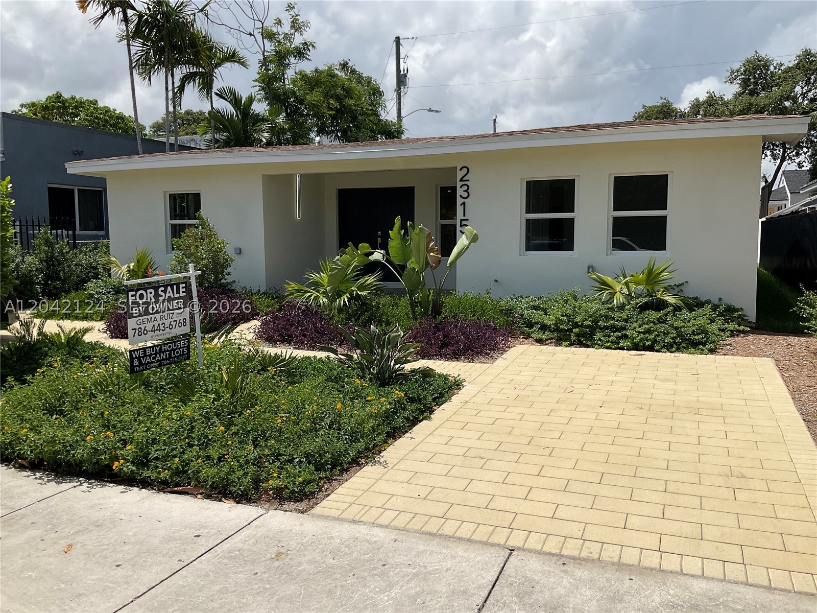 2315 NW 3rd St, Miami FL 33125