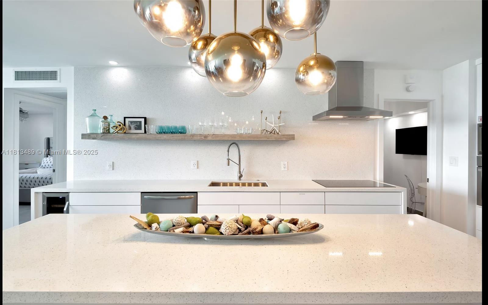 4001 S Ocean Dr 14H
