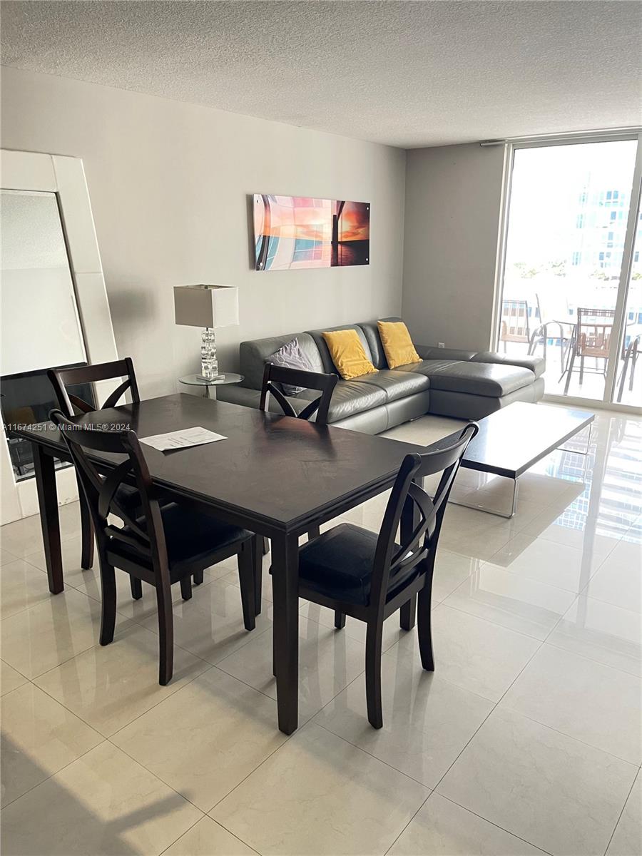 Rental Property at 1200 Brickell Bay Dr 2418, Miami, Broward County, Florida - Bedrooms: 1 
Bathrooms: 1  - $3,500 MO.