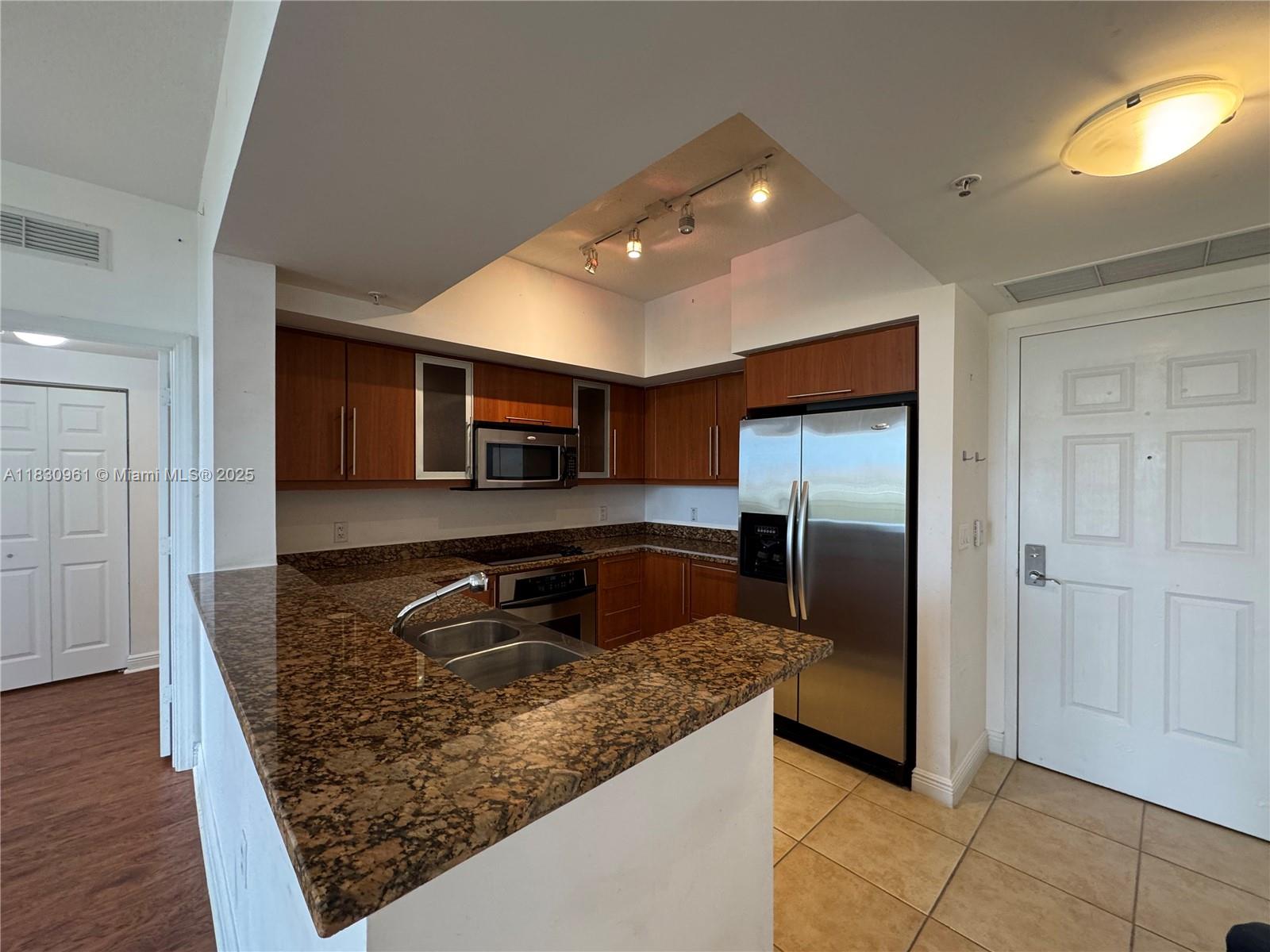 888 S Douglas Rd 503