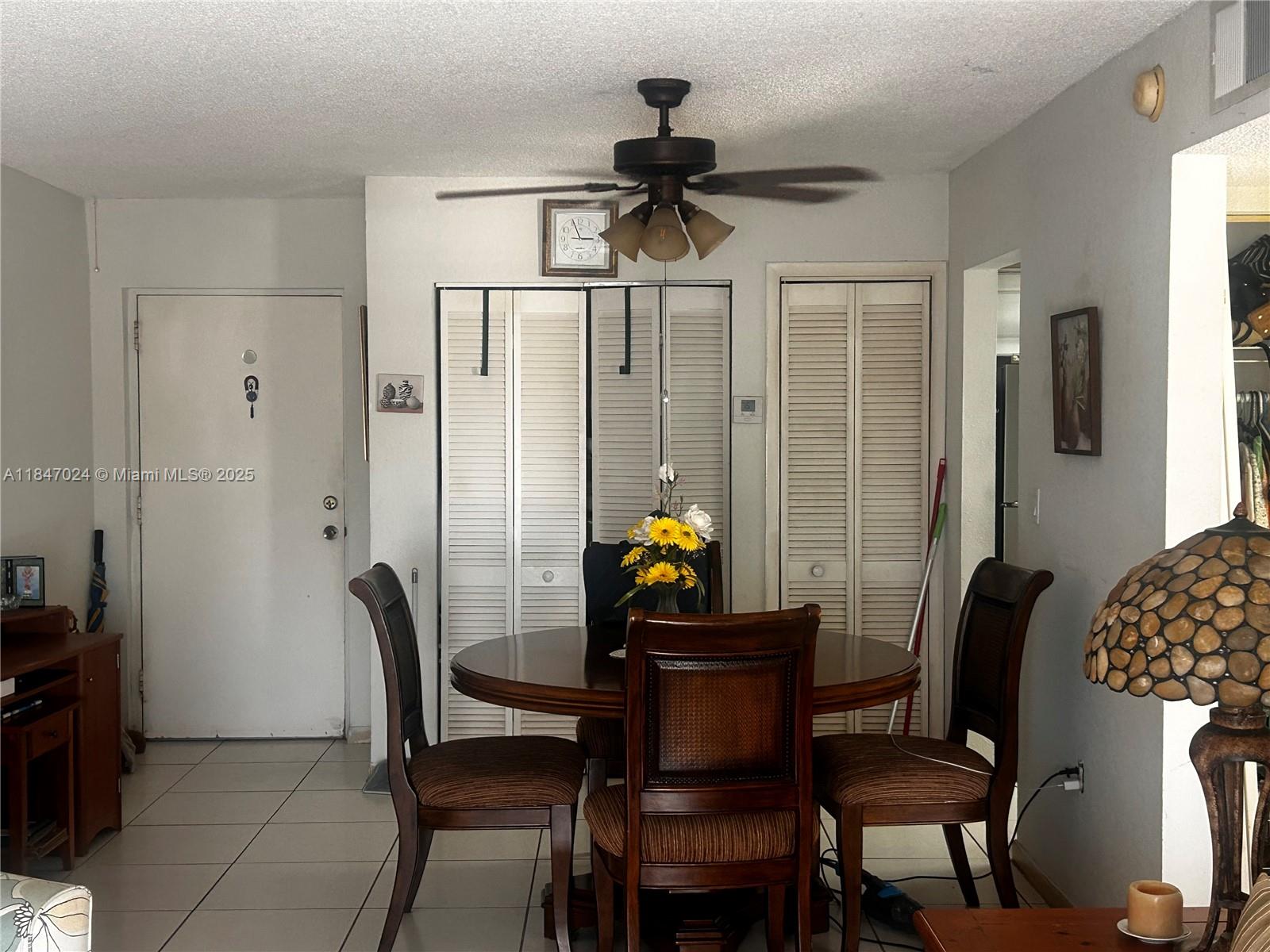 Beautiful corner apartment 4th floor 1 bedroom and 1 Bathroom nicely maintained with private balcony
Perfect location! ??? This property is close to highways, shopping, dining, and entertainment, making it ideal for those who value convenience and connectivity.Great for investors! It can be rented immediately and is located in a high-demand rental area.?? Very low association fee, and the HOA is already working on updating the roof, elevator, and amenities. A great opportunity with strong future value potential!. Great location It won't last.