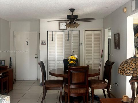 Photo of 17530 NW 68th Ave #C4014, Hialeah, FL 33015 (MLS # A11847024) Photo of 17530 NW 68th Ave #C4014, Hialeah, FL 33015 (MLS # A11847024)