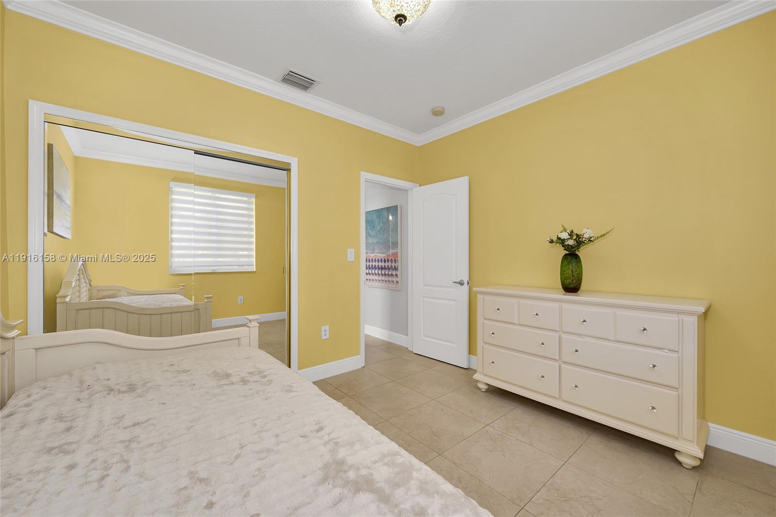 EMERALD OAKS - Residential