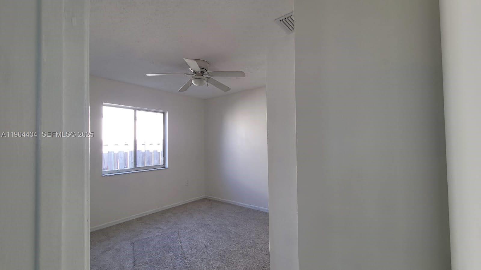 LESLIE LAKE NORTH - Residential