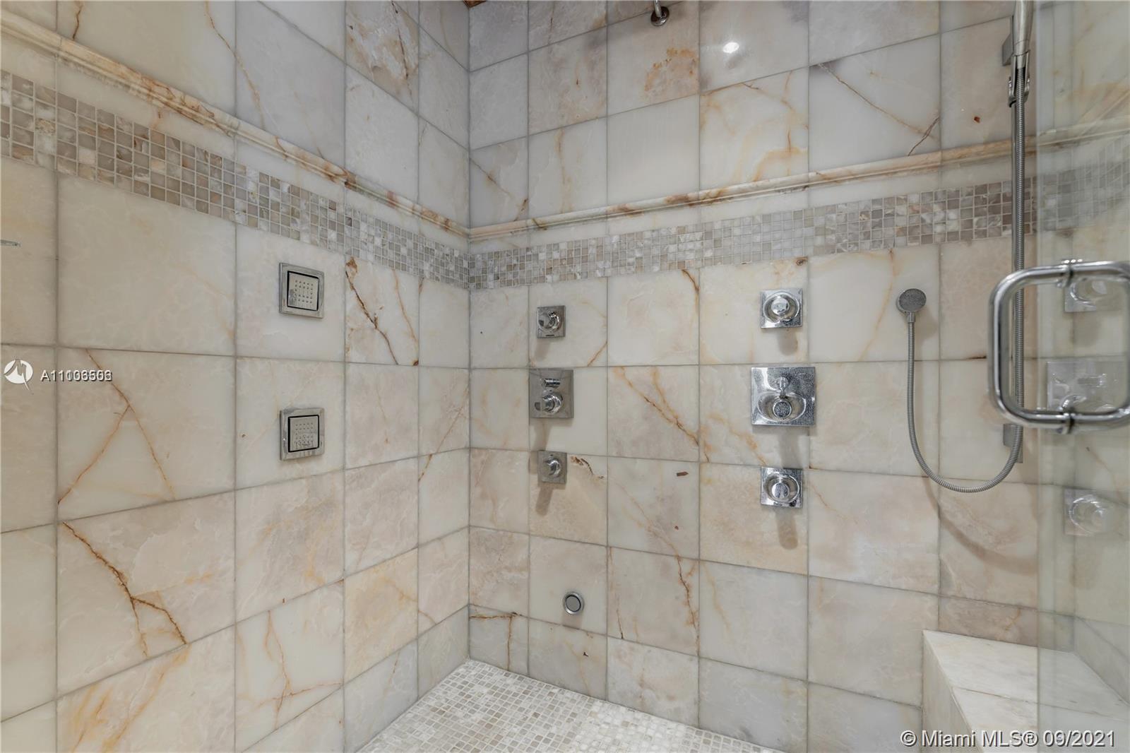 CORAL GABLES RIVIERA SEC - Residential