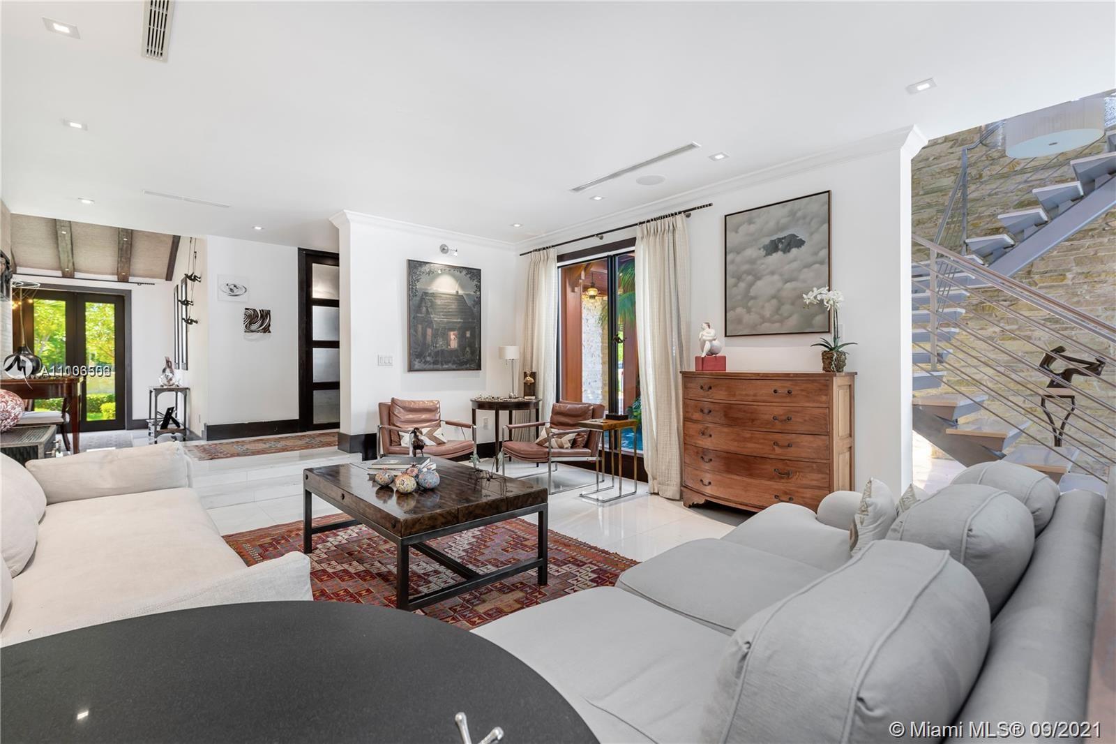 CORAL GABLES RIVIERA SEC - Residential