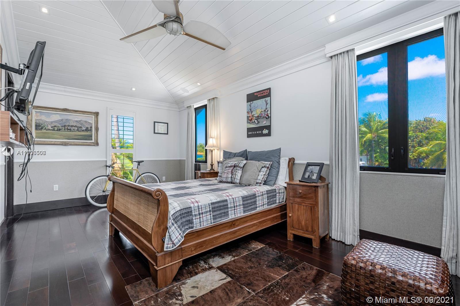 CORAL GABLES RIVIERA SEC - Residential