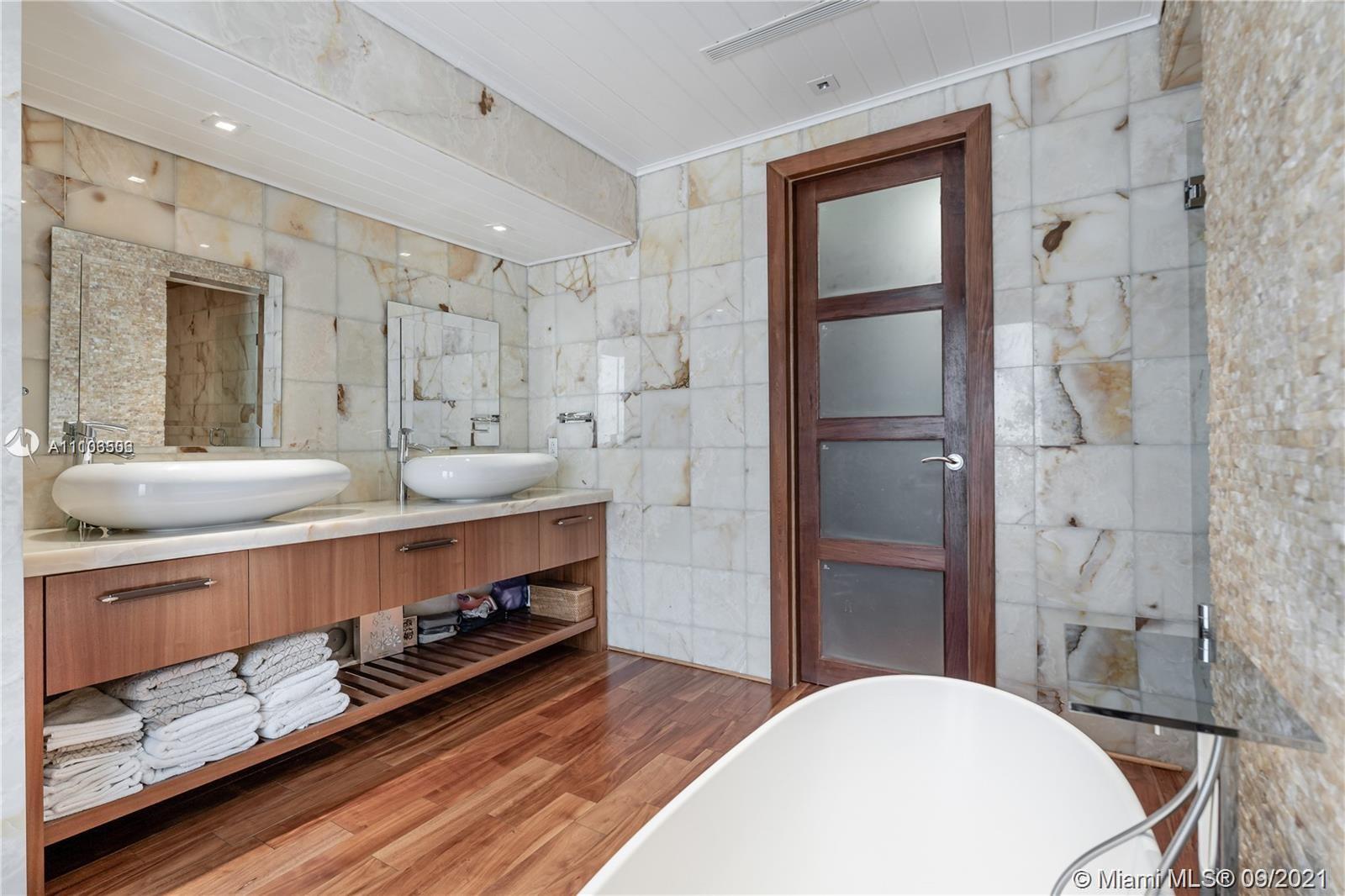 CORAL GABLES RIVIERA SEC - Residential