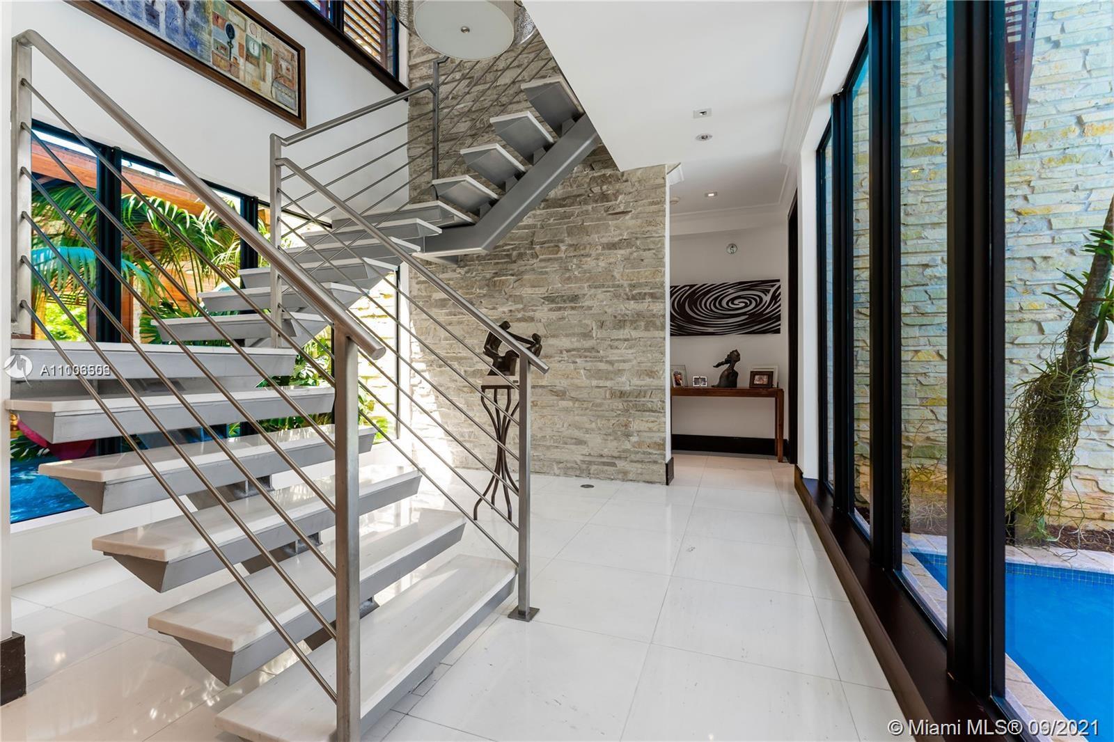 CORAL GABLES RIVIERA SEC - Residential