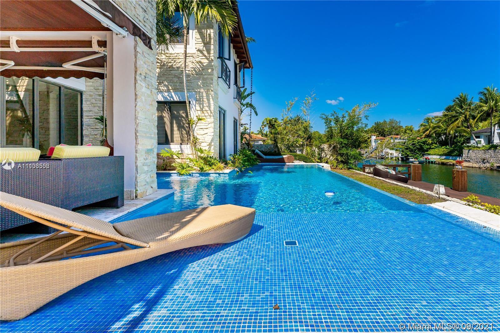 CORAL GABLES RIVIERA SEC - Residential