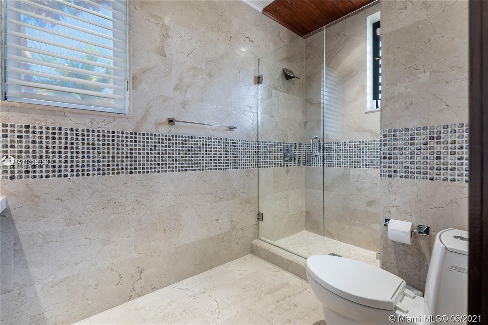 CORAL GABLES RIVIERA SEC - Residential