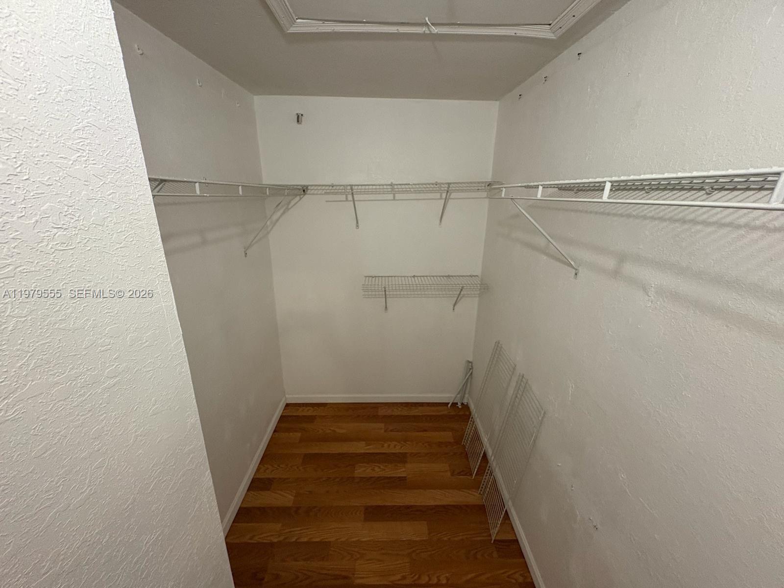 SHOMA TOWNHOMES - Residential