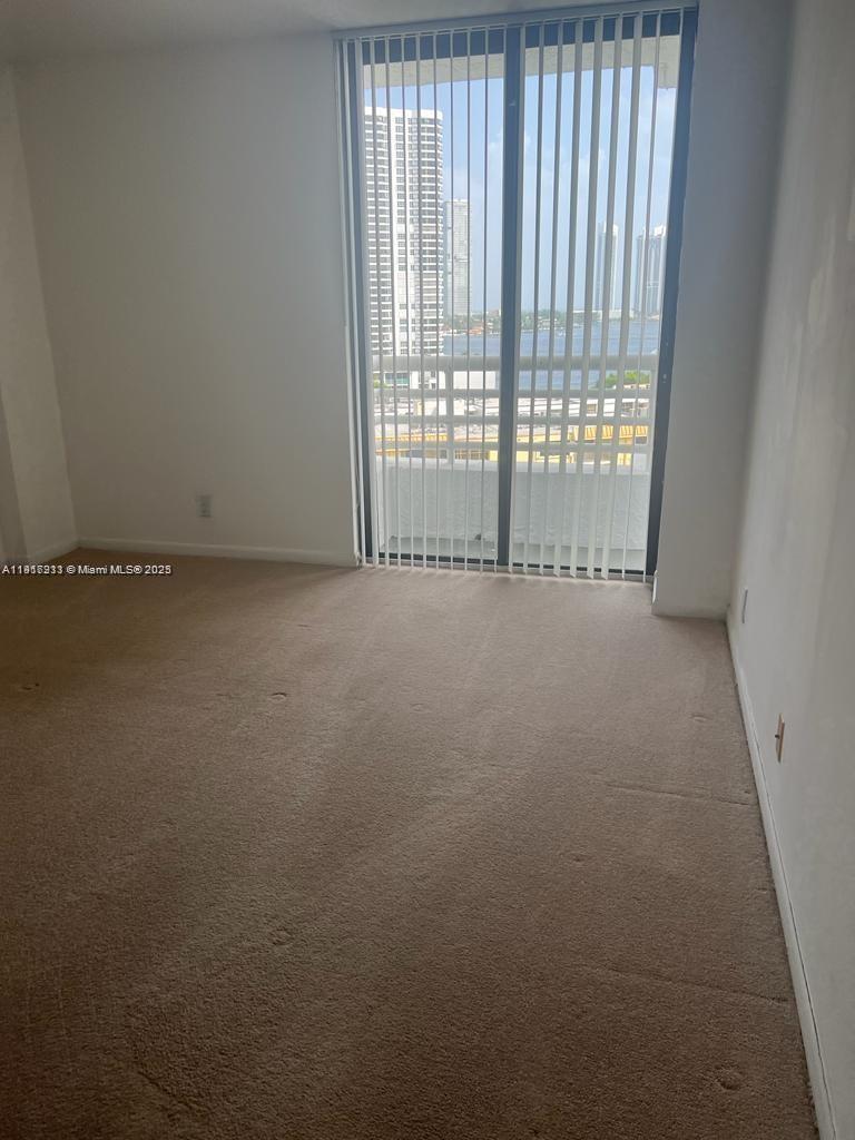 PARC CENTRAL AVENTURA EAS - Residential Lease