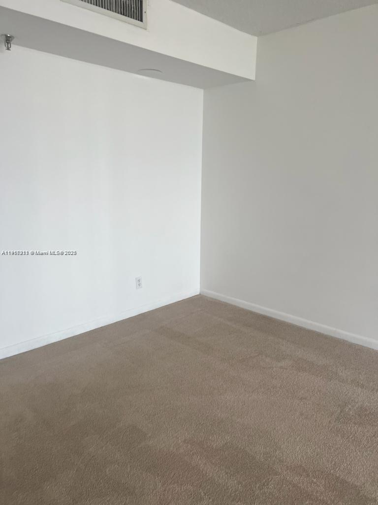 PARC CENTRAL AVENTURA EAS - Residential Lease