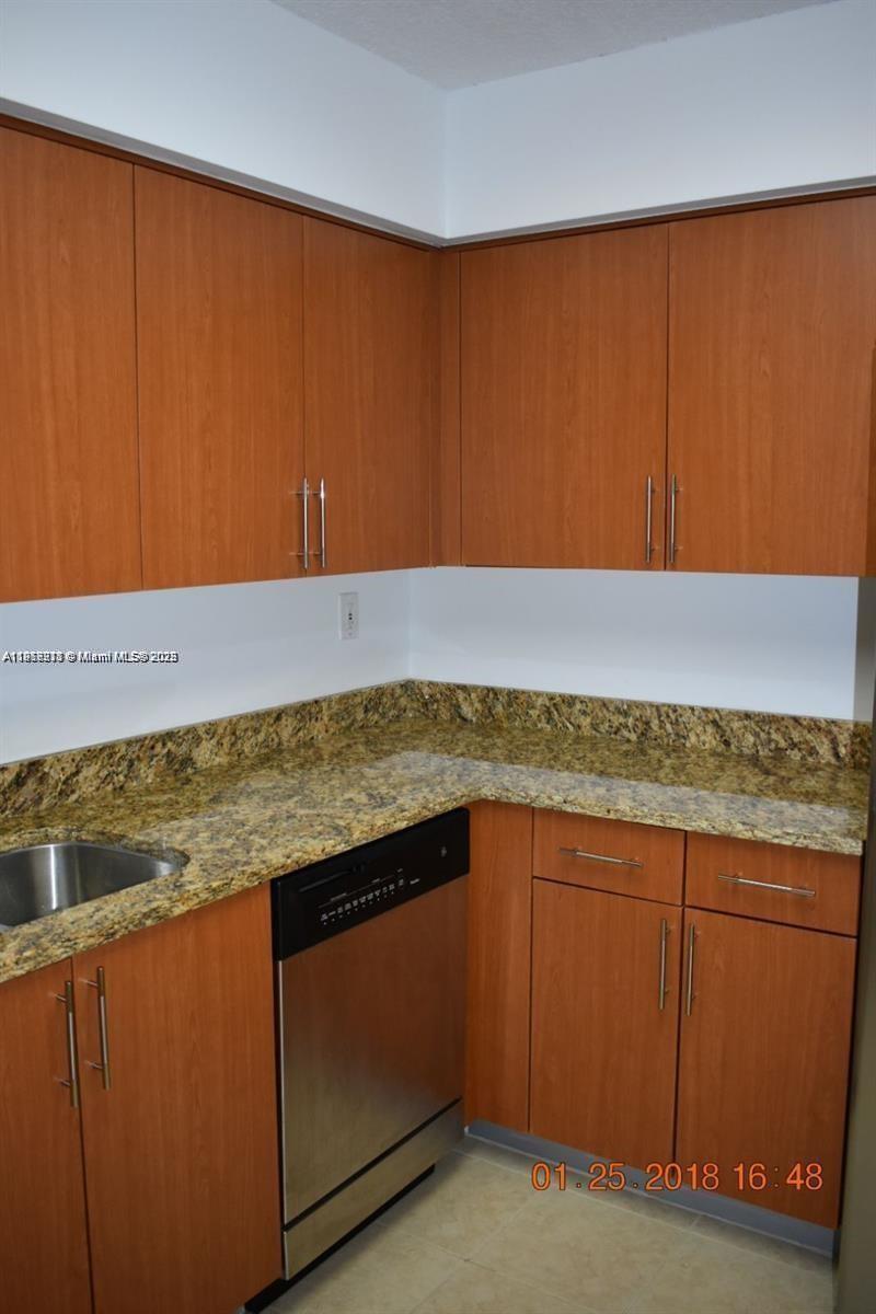 PARC CENTRAL AVENTURA EAS - Residential Lease