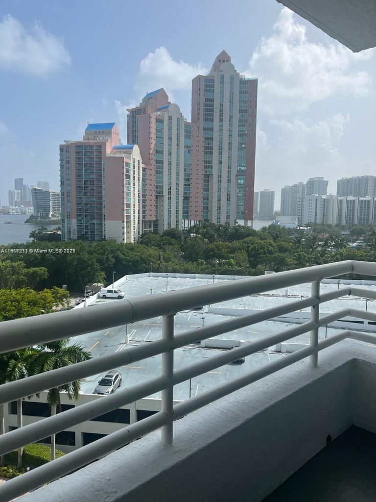 3300 NE 192nd St 1017