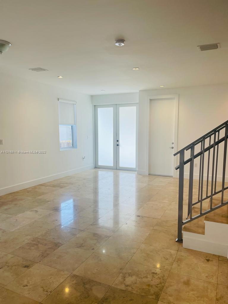 SILVER BLUFF GARDENS - Residential Lease