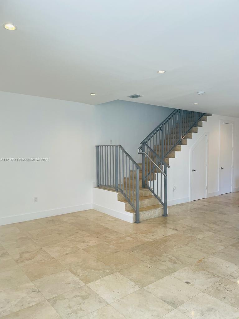 SILVER BLUFF GARDENS - Residential Lease