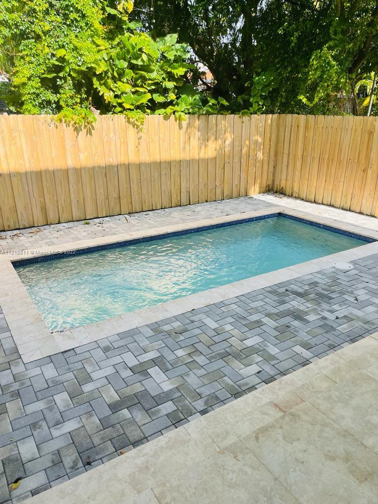 SILVER BLUFF GARDENS - Residential Lease