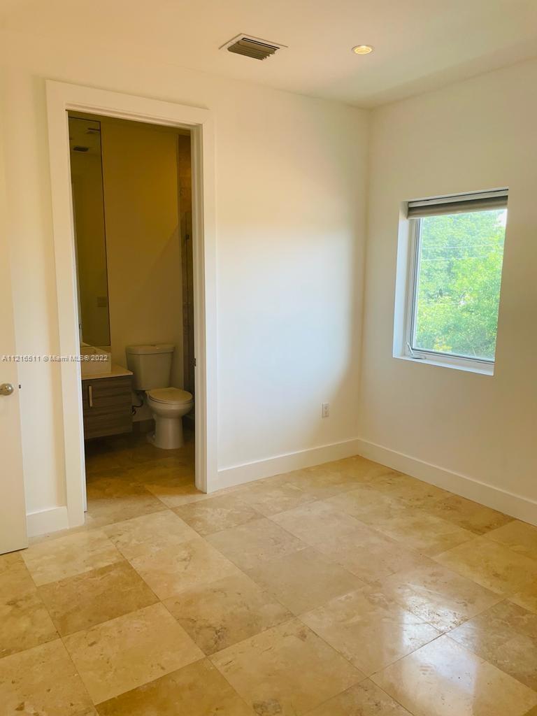 SILVER BLUFF GARDENS - Residential Lease