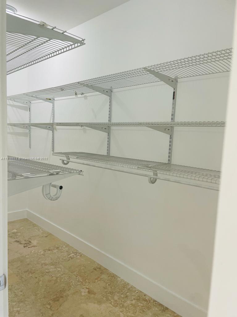 SILVER BLUFF GARDENS - Residential Lease