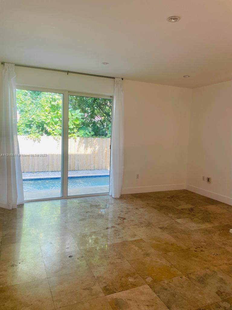 SILVER BLUFF GARDENS - Residential Lease