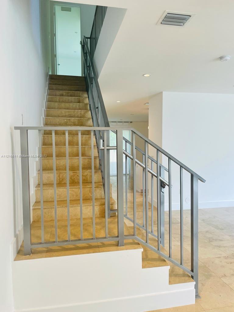 SILVER BLUFF GARDENS - Residential Lease