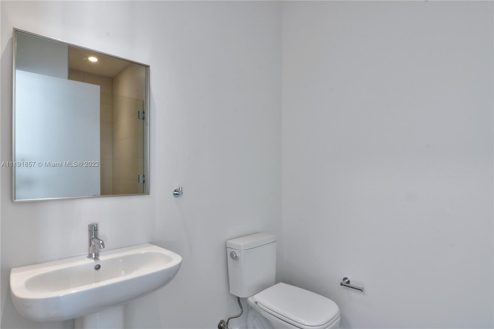 BISCAYNE BEACH CONDO - Residential