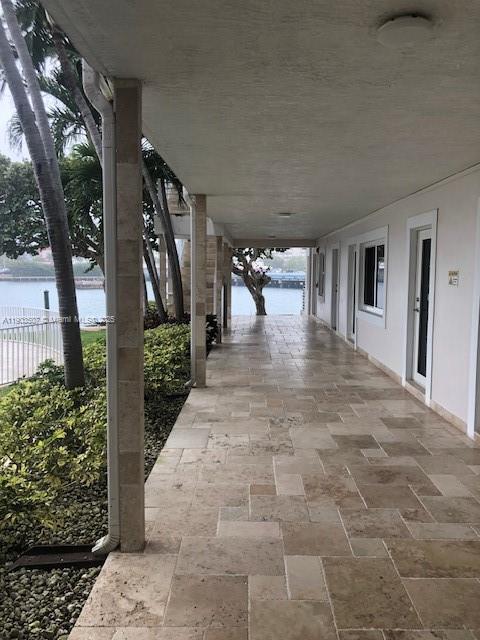 HARBOR ISLAND - Residential Lease