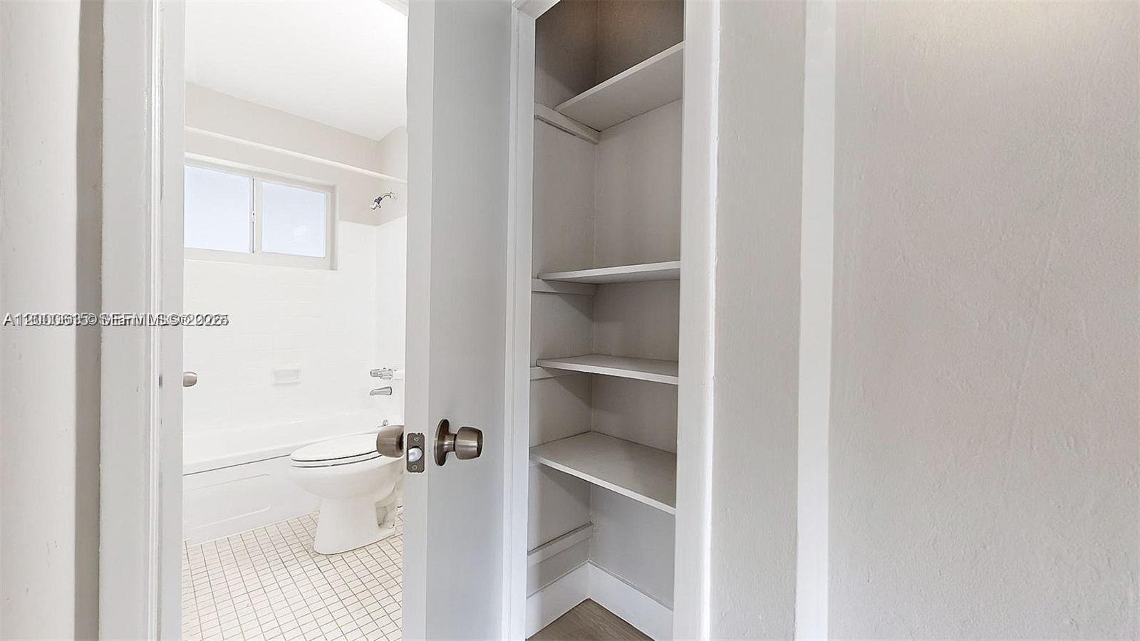 CAROLINA COURT A R-S - Residential Lease