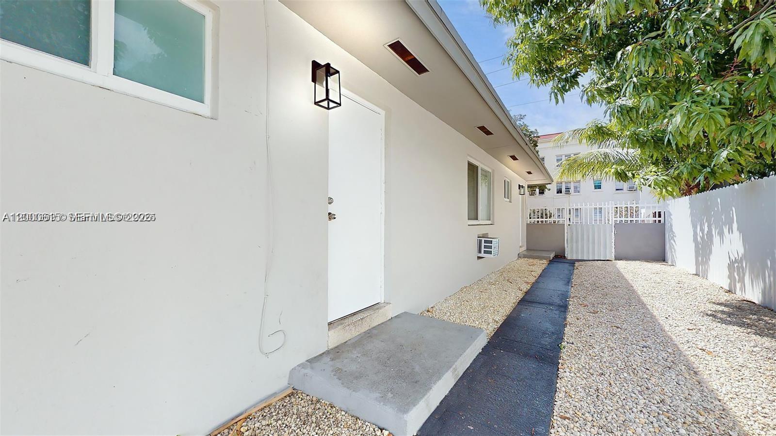 CAROLINA COURT A R-S - Residential Lease