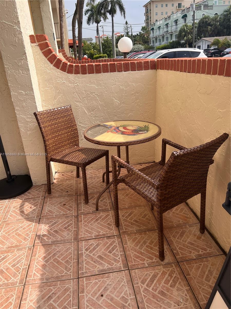 LADO DEL RIO CONDO - Residential Lease