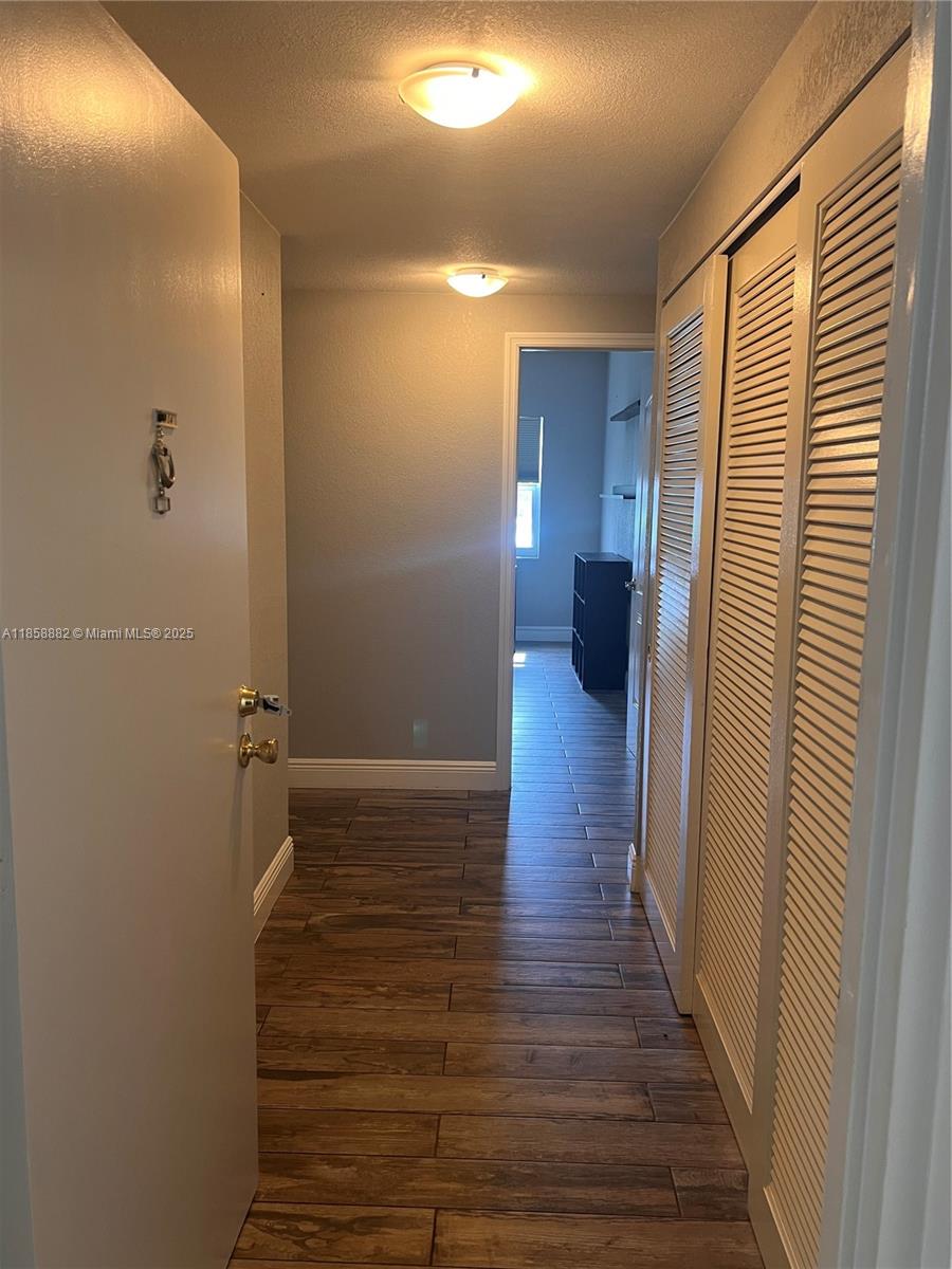 LADO DEL RIO CONDO - Residential Lease