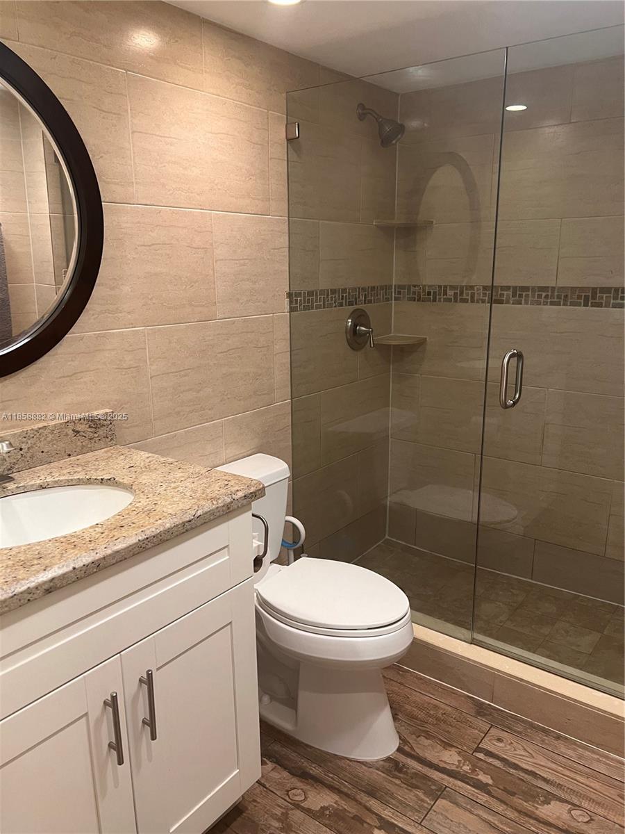 LADO DEL RIO CONDO - Residential Lease