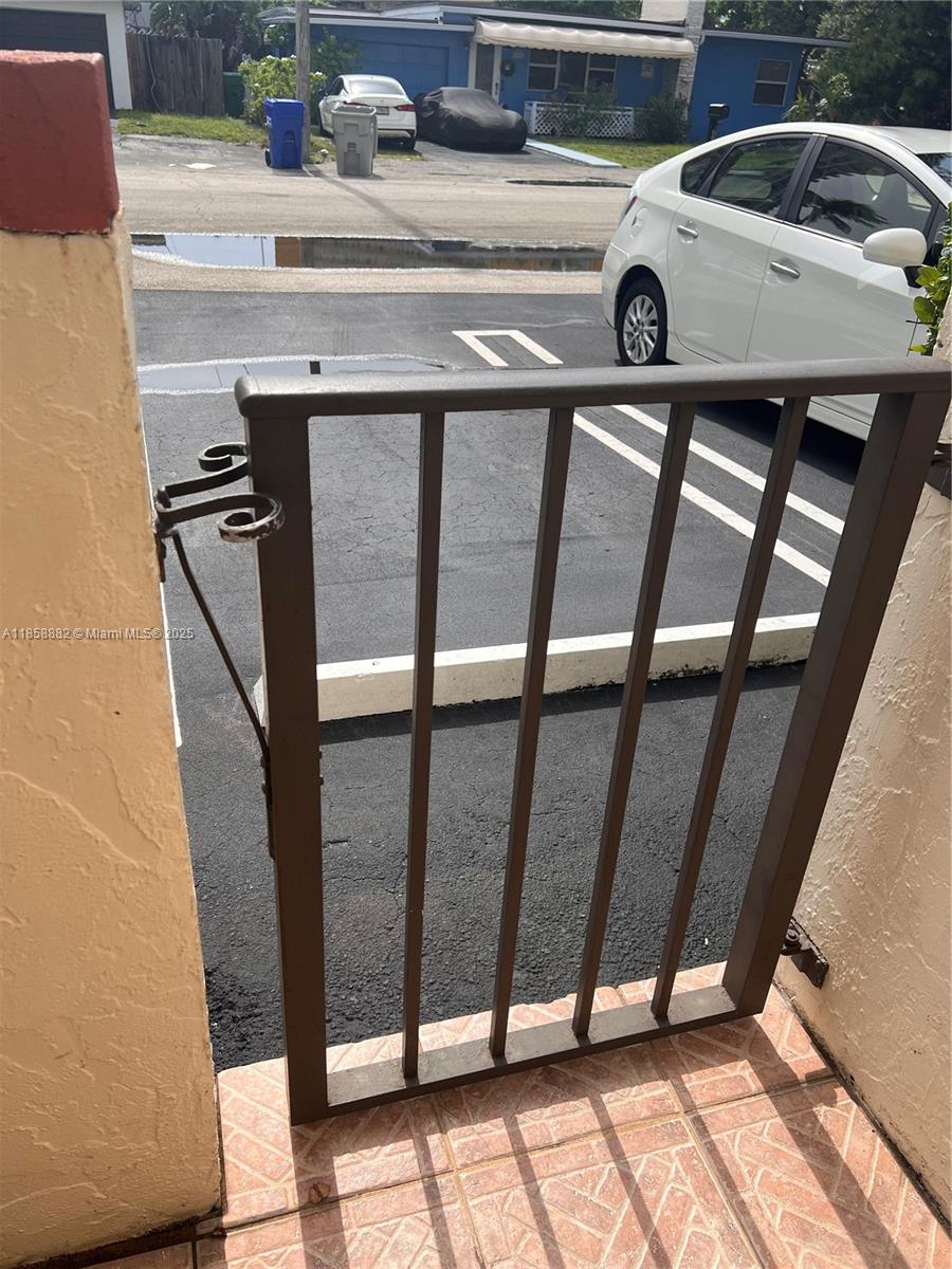 LADO DEL RIO CONDO - Residential Lease