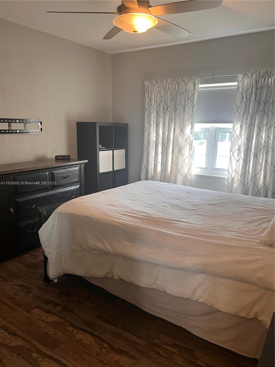 LADO DEL RIO CONDO - Residential Lease