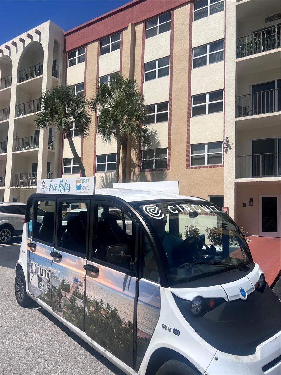 LADO DEL RIO CONDO - Residential Lease