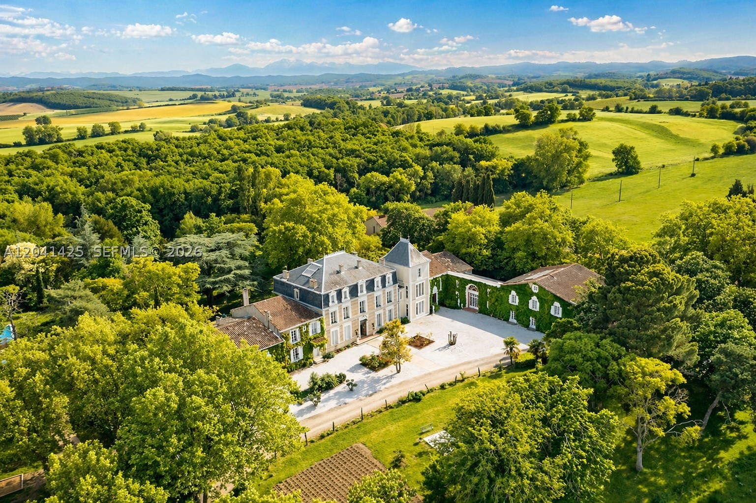 1234 Mazerolles-du-Razès,