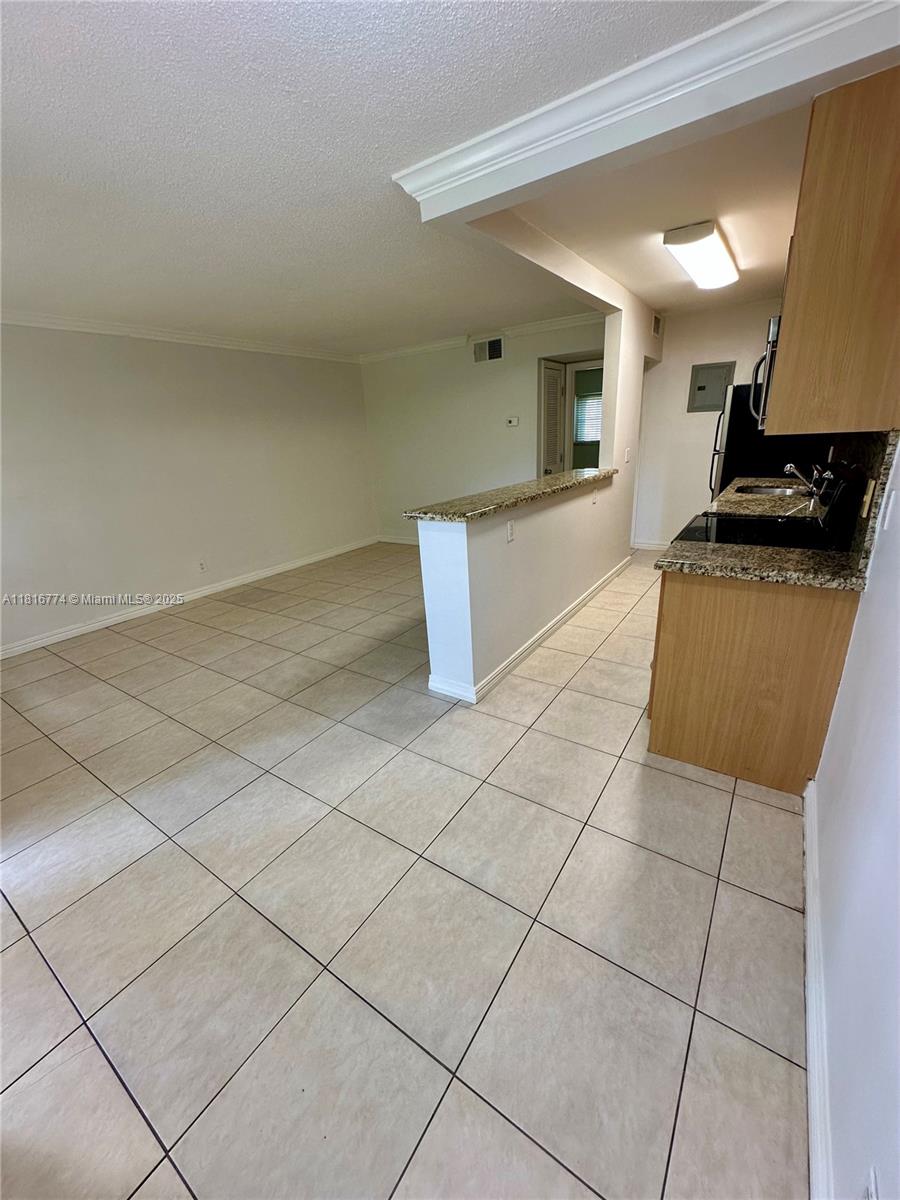 TUDOR MANOR CONDO - Residential Lease