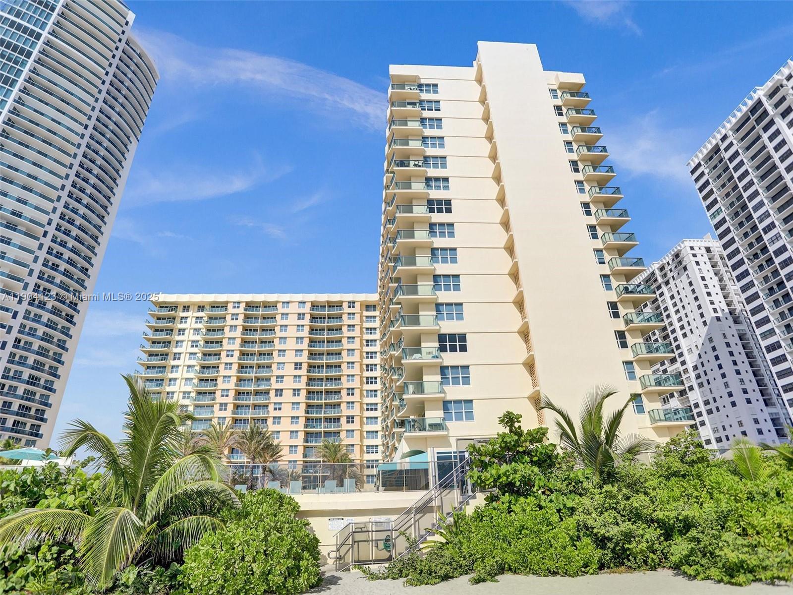 WAVE CONDO - Residential Lease
