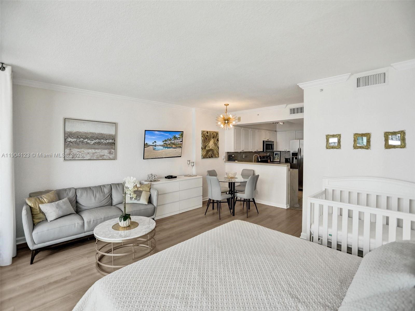 WAVE CONDO - Residential Lease