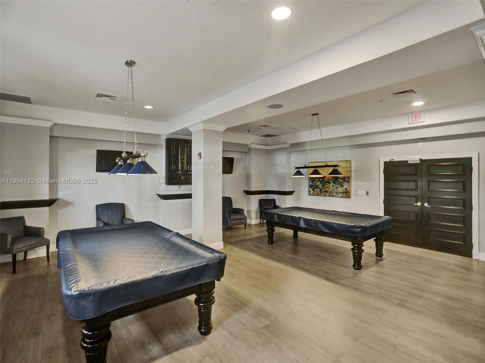 WAVE CONDO - Residential Lease