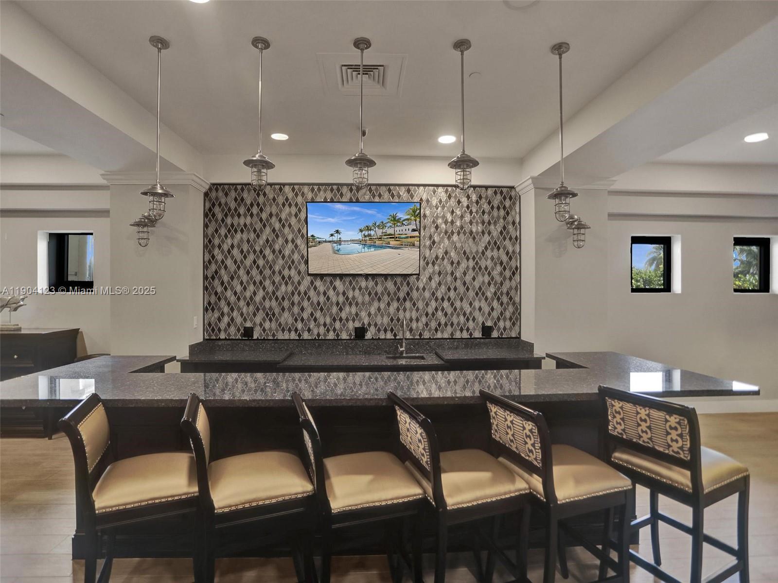 WAVE CONDO - Residential Lease