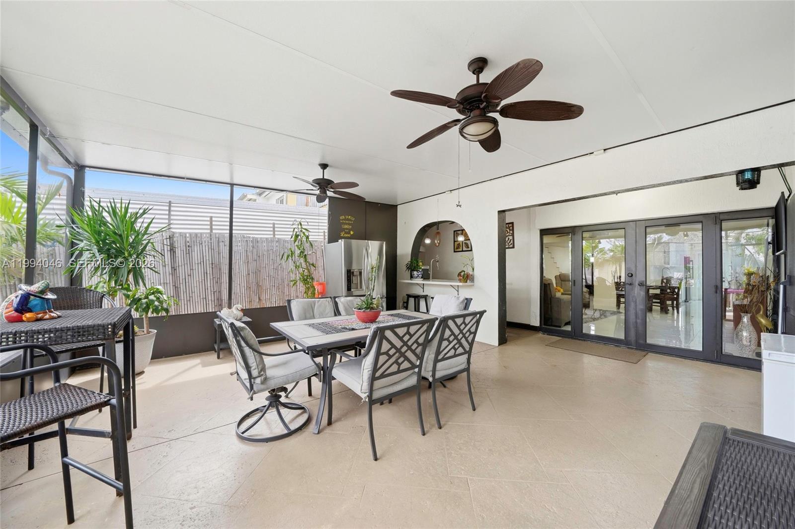 FLAMINGO LAKE - Residential