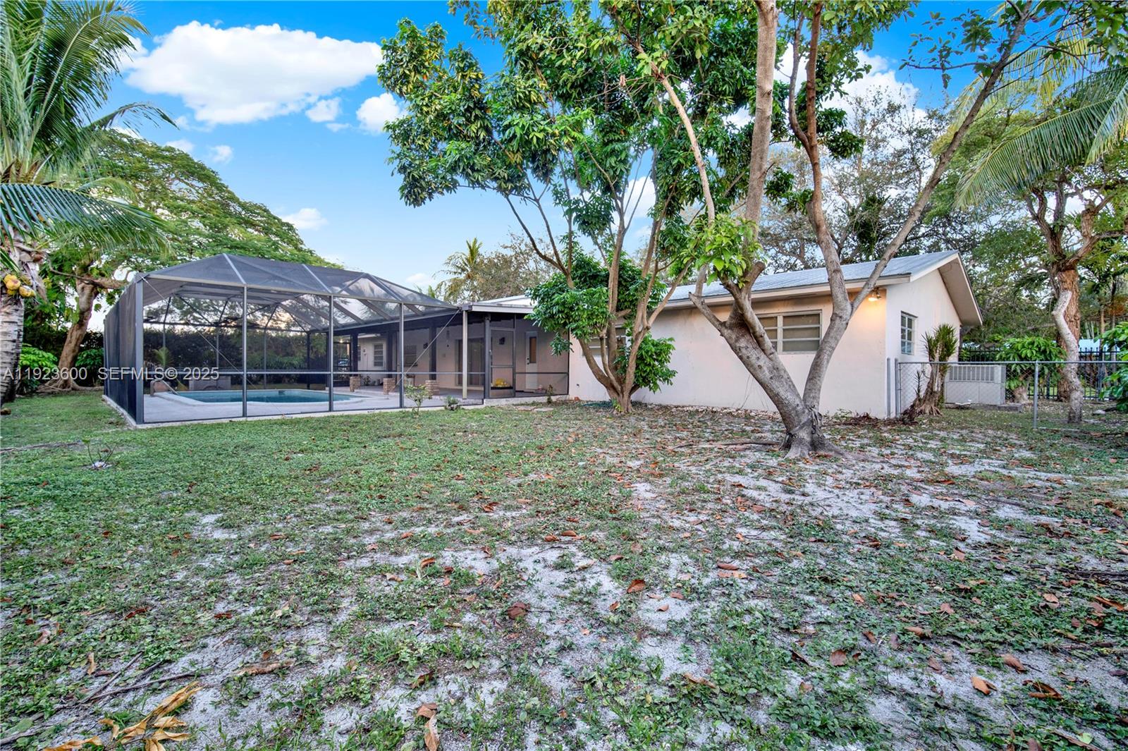 BRIAR BAY URBAN PARK SEC - Residential