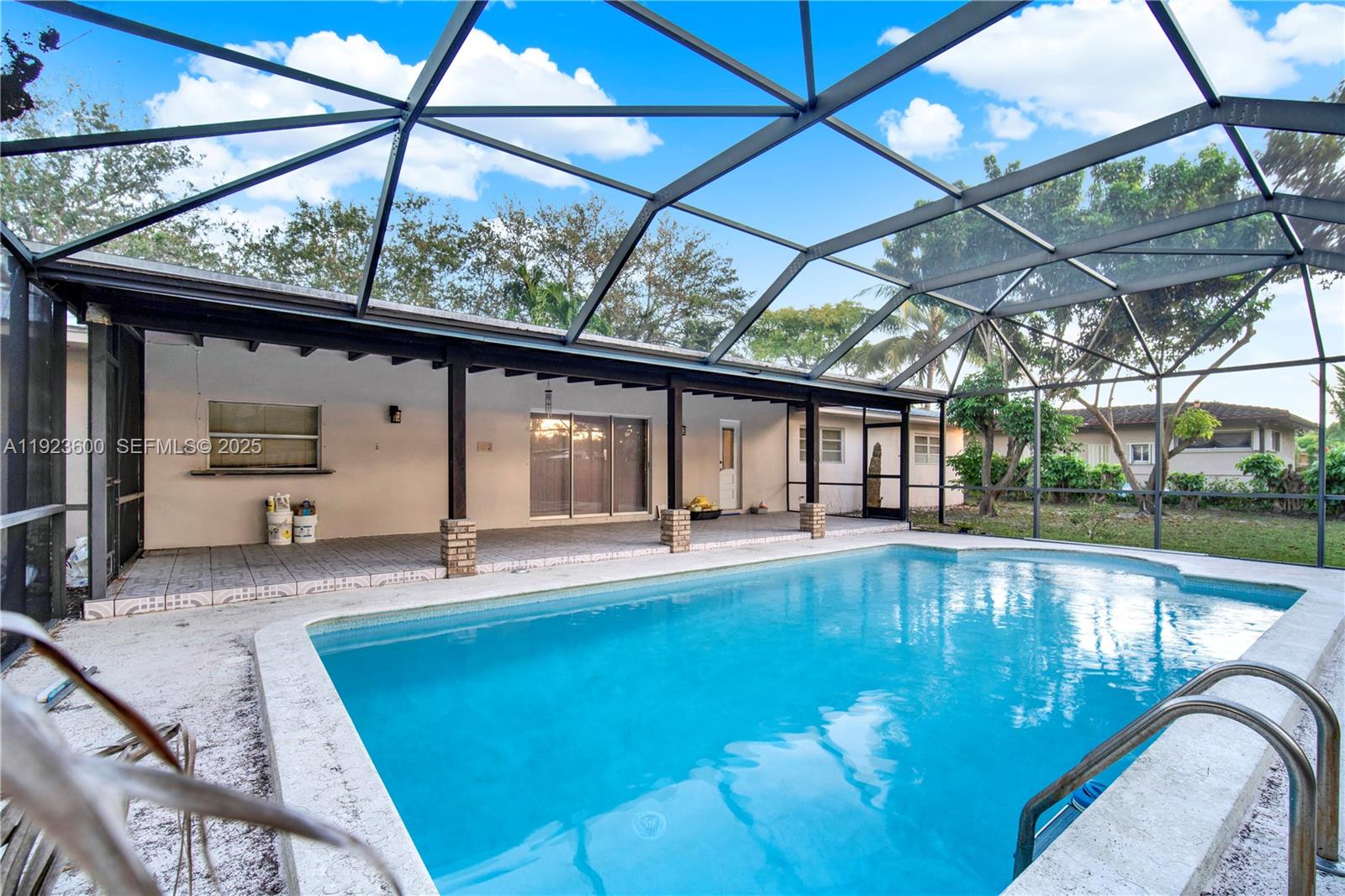 BRIAR BAY URBAN PARK SEC - Residential