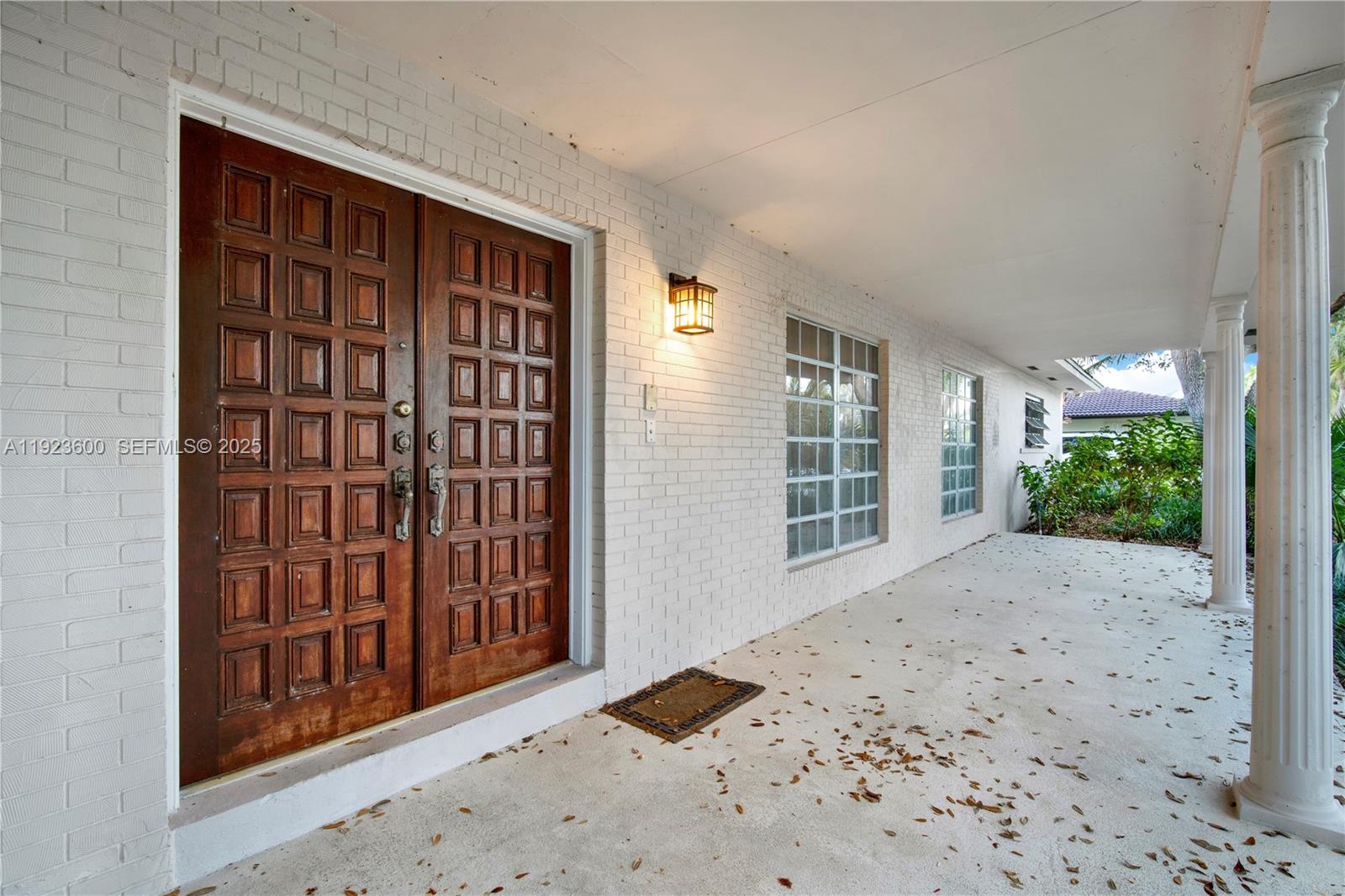 13240 SW 98th Pl, Miami, FL, 33176/$1,100,000 2 13240 SW 98th Pl