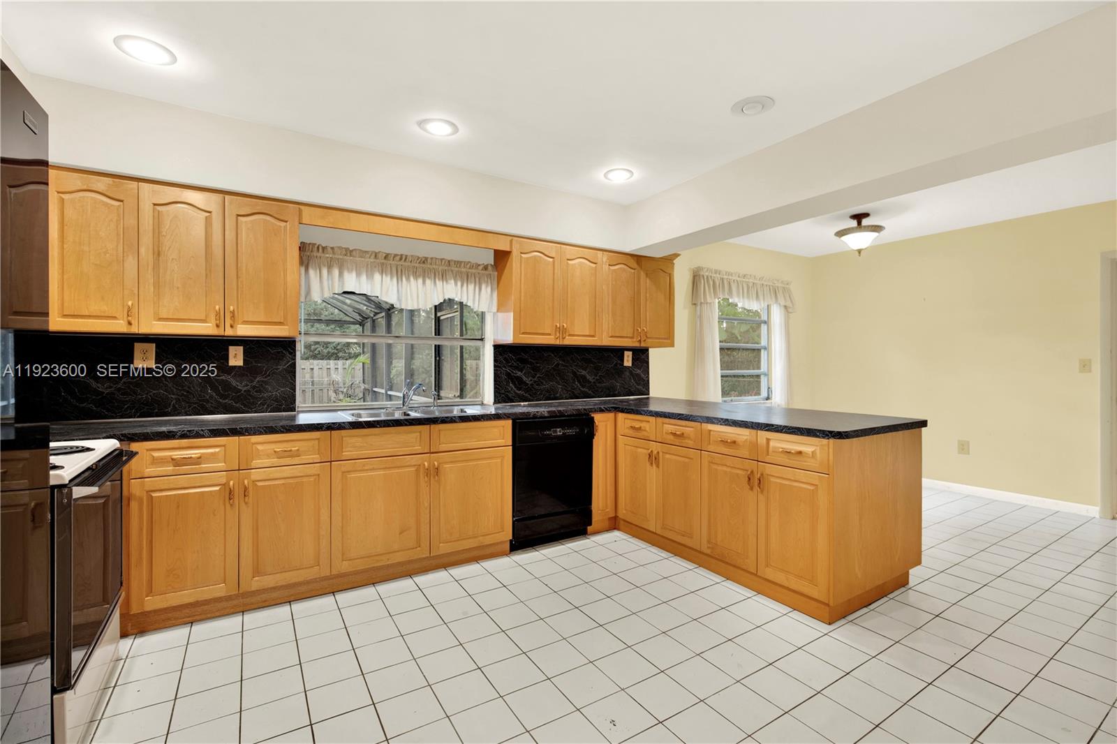 BRIAR BAY URBAN PARK SEC - Residential