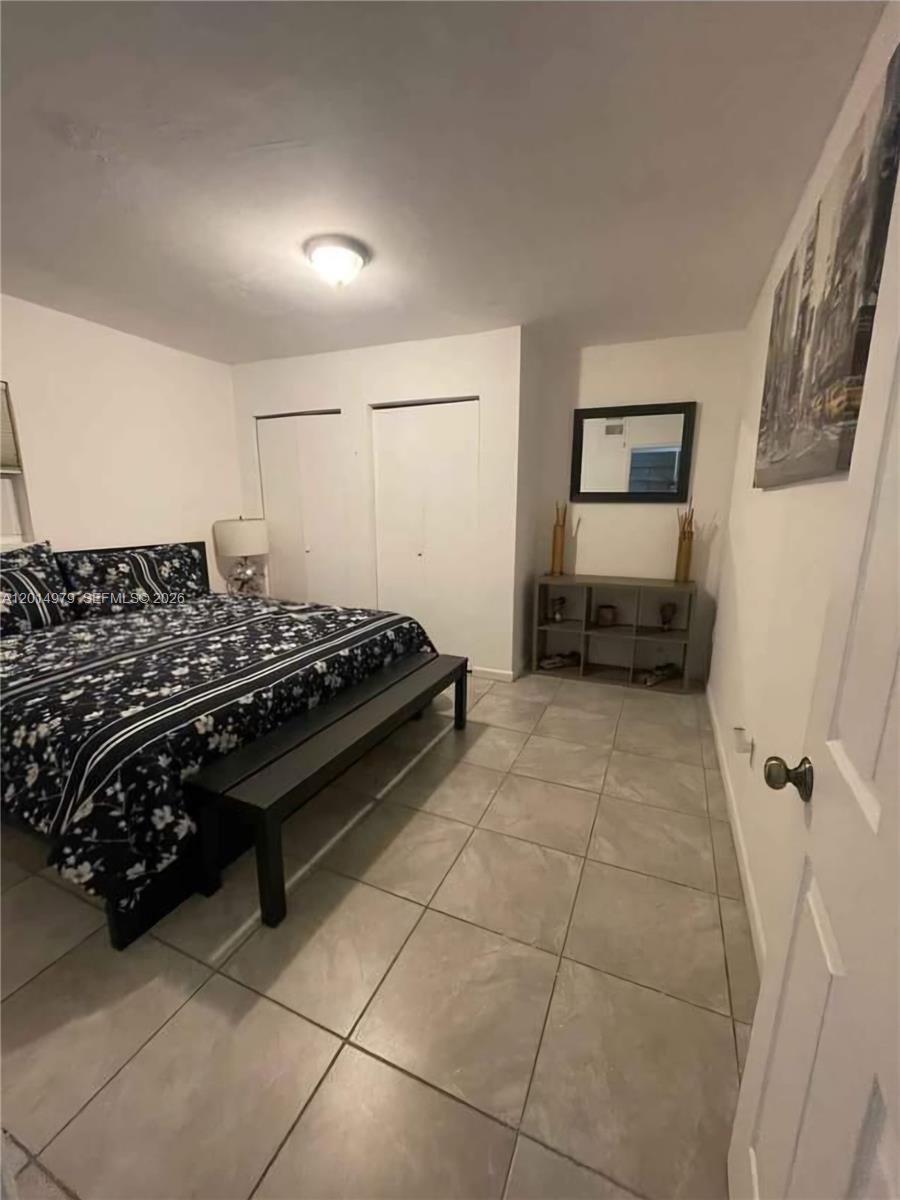 COLLEGE PARK - Residential Lease